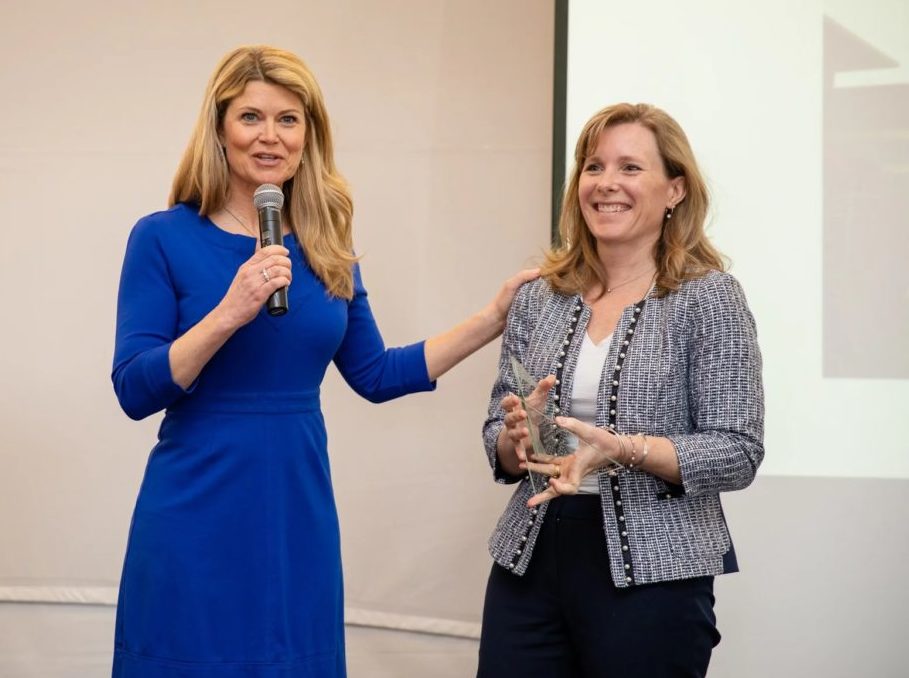Kimberly Clapp presents an Innovation Now Award to Amy Haskins from the Jackson County Anti-Drug Coalition in West Virginia. Photo: Courtesy Addiction Policy Forum