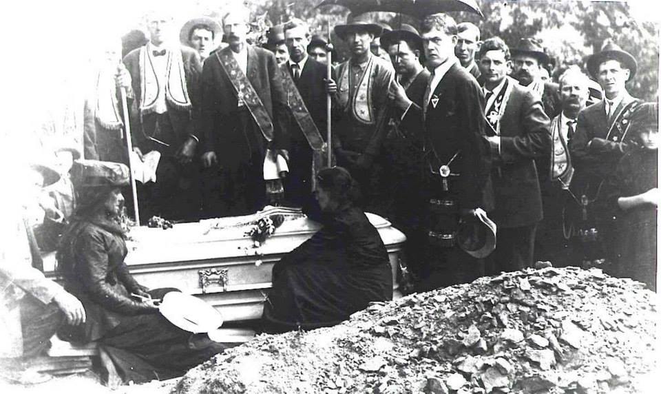 Matewan Police Chief Sid Hatfield's funeral on August 4, 1921. Photo: Courtesy of the West Virginia Mine Wars Museum